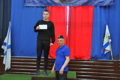 Сабада подводниклар балаларны, үсмерләрне көрәштерде