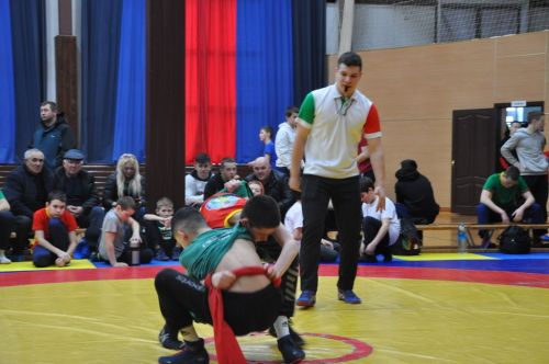 Сабада подводниклар балаларны, үсмерләрне көрәштерде