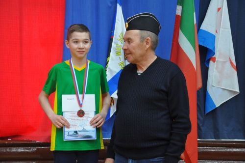 Сабада подводниклар балаларны, үсмерләрне көрәштерде