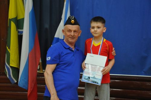 Сабада подводниклар балаларны, үсмерләрне көрәштерде