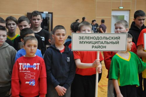 Сабада подводниклар балаларны, үсмерләрне көрәштерде