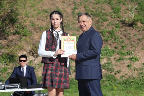 Сабада районыбызның фән олимпиадаларында җиңүче укучыларны  тәбрикләделәр (фоторепортаж)