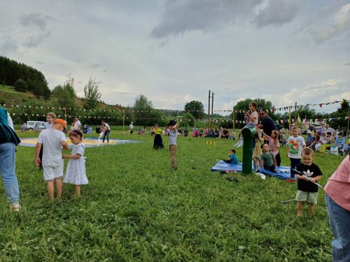 Юлбат авылы Сабантуенда халык уйнап, күңел ачты