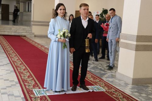 Мамадыштан кайткан гаилә учагын Мифтаховлар Фәтхриевларга тапшырды