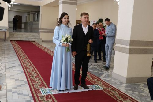 Мамадыштан кайткан гаилә учагын Мифтаховлар Фәтхриевларга тапшырды