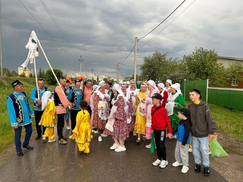 «Саба-Арена» спорт мәктәбе һәм «Сабантуй» мәдәни-спорт  комплексы коллективлары Саба үзәгендә бирнә җыйдылар