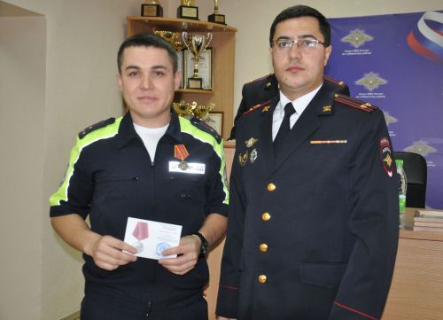 Полициядә район башлыгы бүлек хезмәткәрләрен  һөнәри бәйрәмнәре белән котлады