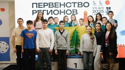 Сабаның яшь нардачылары Мәскәү шәһәрендә республика данын яклап көч сынаштылар