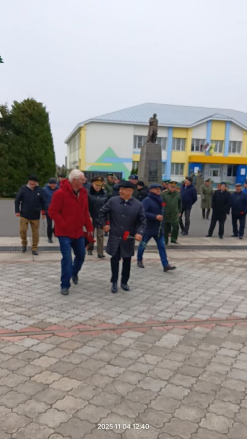 Бүген Сабада Бөек Ватан сугышында һәлак булганнар һәм хәбәрсез югалганнар истәлегенә һәйкәл ачылды