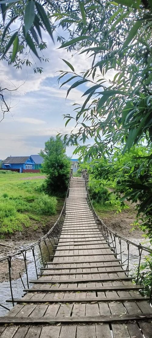 Тимершык авылында Мишә елгасы аша җәяүлеләр күперен төзекләндерәләр