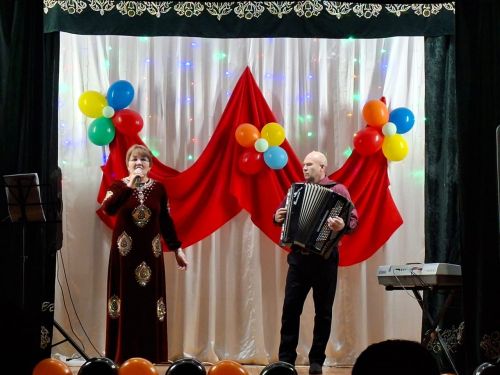 Сабабашта «Туган җиргә кайтты кайтмаганнар «Хәтер китабы»на төренеп» дип исемләнгән отчет концерты узды
