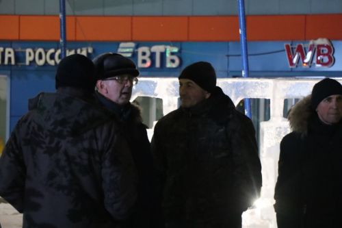 Сабада төп чыршы утларын кабызды