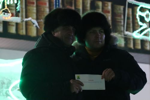Сабада төп чыршы утларын кабызды