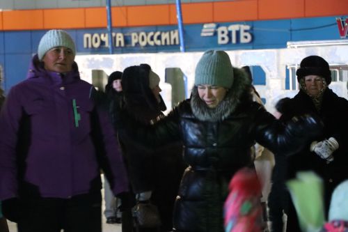 Сабада төп чыршы утларын кабызды