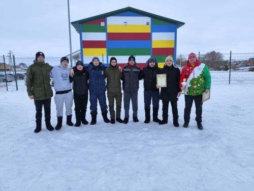 Сатышта титаннар көрәше узды