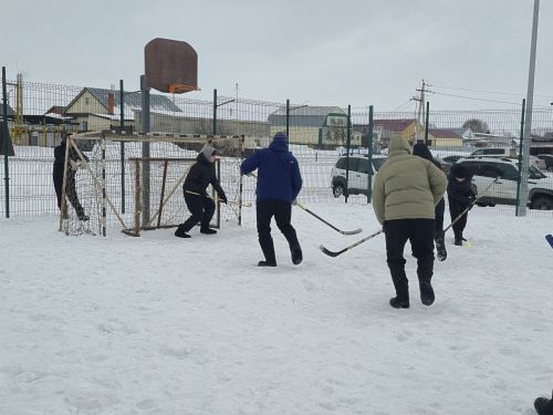 Сатышта титаннар көрәше узды