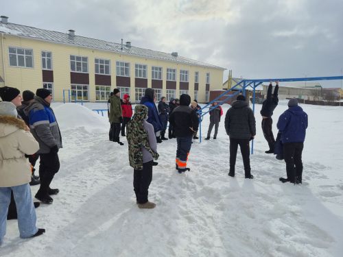 Сатышта титаннар көрәше узды