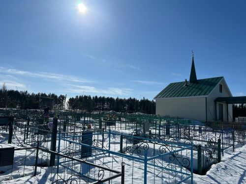 Остазыбызның каберен зыярәт кылдык