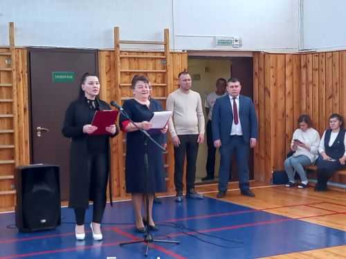 Иске Мичәндә махсус хәрби операциядә вафат булган авылдашларын искә алдылар