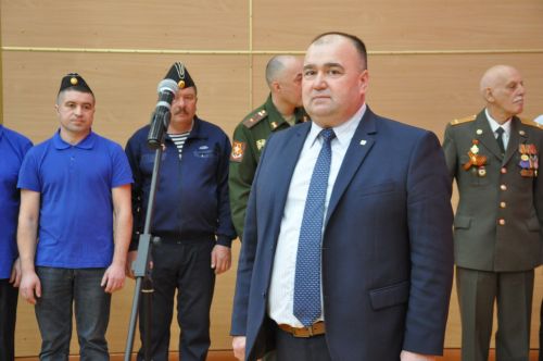 Күз  яшьле көрәш: кечкенәләр елый-елый бил  алышты