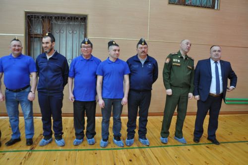 Күз  яшьле көрәш: кечкенәләр елый-елый бил  алышты