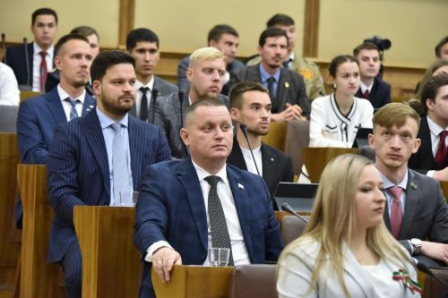 Казанда Татарстан Республикасы Дәүләт Советы каршындагы Яшьләр Парламентының өченче утырышы узды