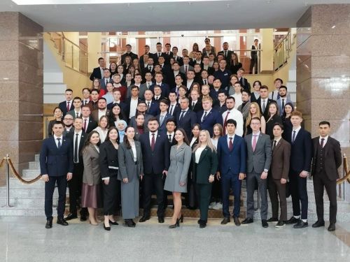 Казанда Татарстан Республикасы Дәүләт Советы каршындагы Яшьләр Парламентының өченче утырышы узды