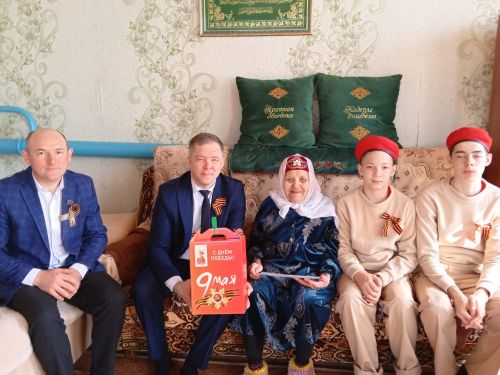 Тимершык авыл җирлегендә яшәүче ветераннарга бүләкләр тапшырылды