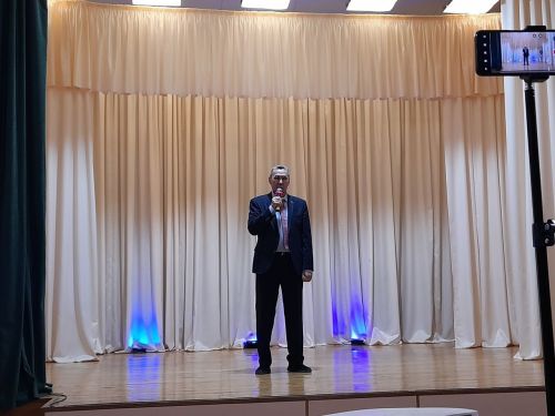 Шекше авылында Мадияр Хаҗиев һәм аның укучылары иҗат иткән картиналар галереясе ачылды