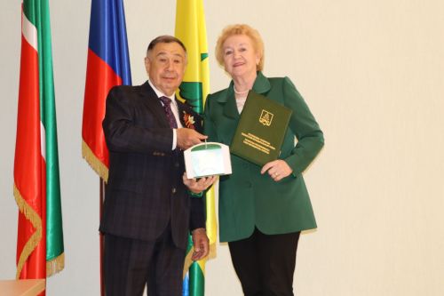 Районның тупланма бюджеты  чыгымнары  үтәлеше  96 процент тәшкил иткән