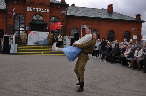 Шәмәрдәнгә Җиңү поезды килде (фоторепортаж)