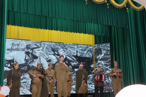 Сталинград тирәге  генетик хәтер булып Лесхозга  кайтты