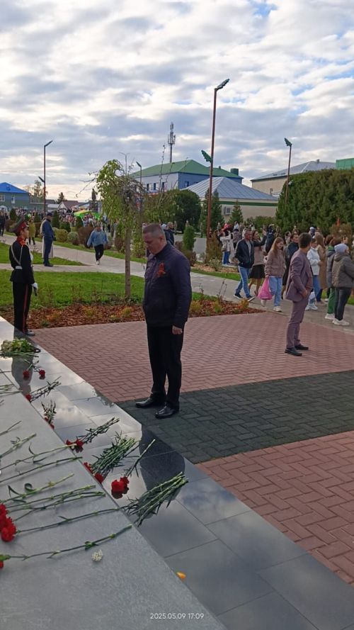 9 май көнне Сабада узган Җиңү бәйрәменнән фоторепортаж