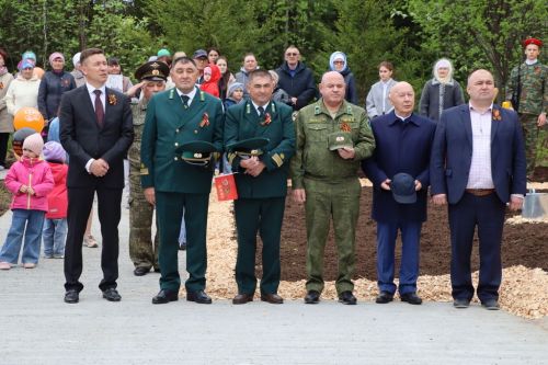 Сталинград тирәге  генетик хәтер булып Лесхозга  кайтты