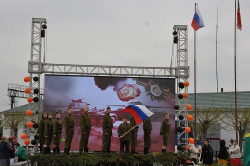Җиңү көненә багышланган  парад һәм бәйрәм митингы Шәмәрдәндә дә  тантаналы шартларда үтте