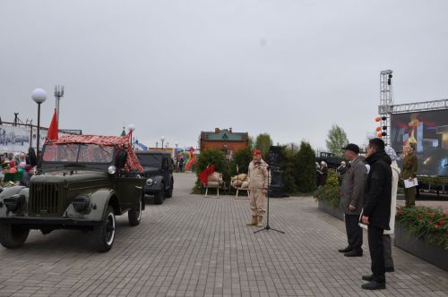 Җиңү көненә багышланган  парад һәм бәйрәм митингы Шәмәрдәндә дә  тантаналы шартларда үтте