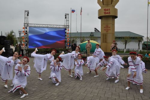 Җиңү көненә багышланган  парад һәм бәйрәм митингы Шәмәрдәндә дә  тантаналы шартларда үтте