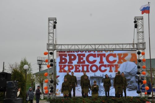 Җиңү көненә багышланган  парад һәм бәйрәм митингы Шәмәрдәндә дә  тантаналы шартларда үтте