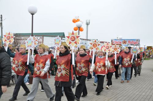 Җиңү көненә багышланган  парад һәм бәйрәм митингы Шәмәрдәндә дә  тантаналы шартларда үтте