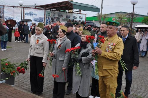 Җиңү көненә багышланган  парад һәм бәйрәм митингы Шәмәрдәндә дә  тантаналы шартларда үтте