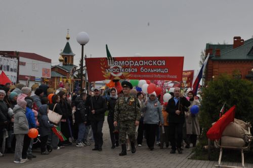Җиңү көненә багышланган  парад һәм бәйрәм митингы Шәмәрдәндә дә  тантаналы шартларда үтте