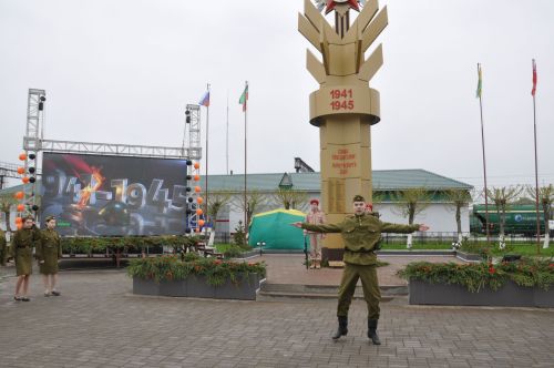 Җиңү көненә багышланган  парад һәм бәйрәм митингы Шәмәрдәндә дә  тантаналы шартларда үтте