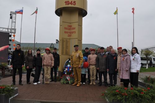 Җиңү көненә багышланган  парад һәм бәйрәм митингы Шәмәрдәндә дә  тантаналы шартларда үтте