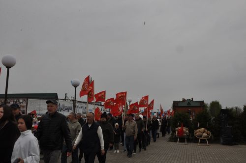 Җиңү көненә багышланган  парад һәм бәйрәм митингы Шәмәрдәндә дә  тантаналы шартларда үтте