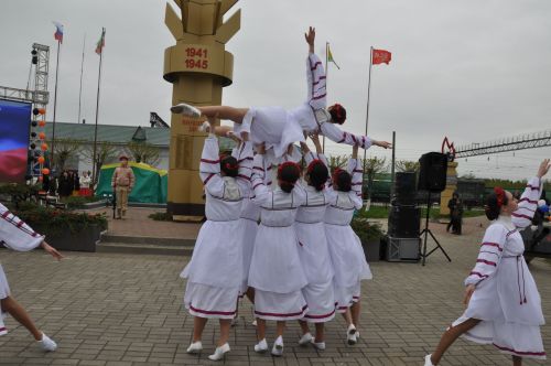 Җиңү көненә багышланган  парад һәм бәйрәм митингы Шәмәрдәндә дә  тантаналы шартларда үтте