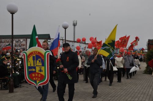 Җиңү көненә багышланган  парад һәм бәйрәм митингы Шәмәрдәндә дә  тантаналы шартларда үтте