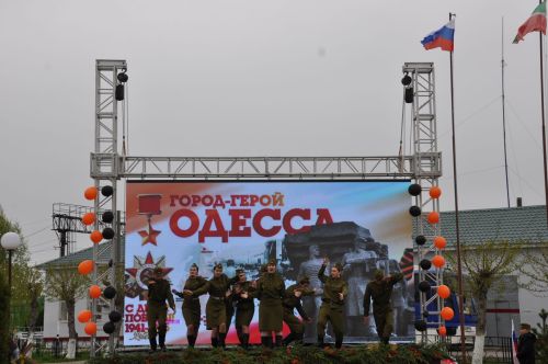 Җиңү көненә багышланган  парад һәм бәйрәм митингы Шәмәрдәндә дә  тантаналы шартларда үтте
