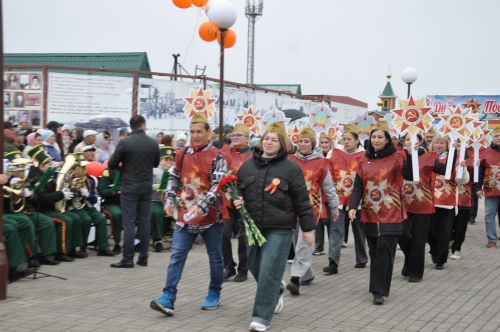 Җиңү көненә багышланган  парад һәм бәйрәм митингы Шәмәрдәндә дә  тантаналы шартларда үтте