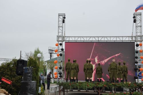 Җиңү көненә багышланган  парад һәм бәйрәм митингы Шәмәрдәндә дә  тантаналы шартларда үтте