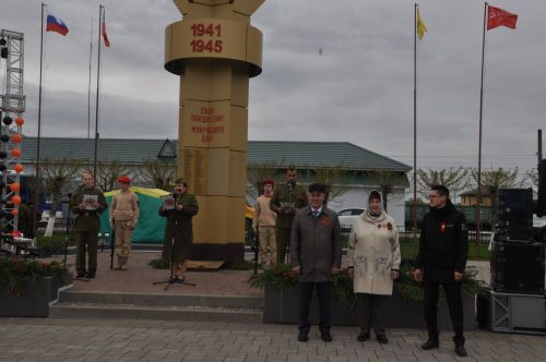 Җиңү көненә багышланган  парад һәм бәйрәм митингы Шәмәрдәндә дә  тантаналы шартларда үтте